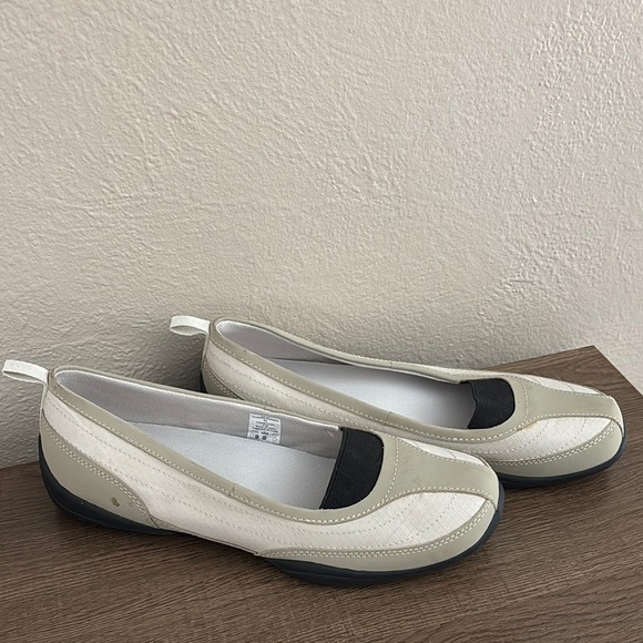 Women's Lands' End Terrain Ballet Rubber Sole Slip On Shoes 9 Field Khaki - Picture 1 of 12